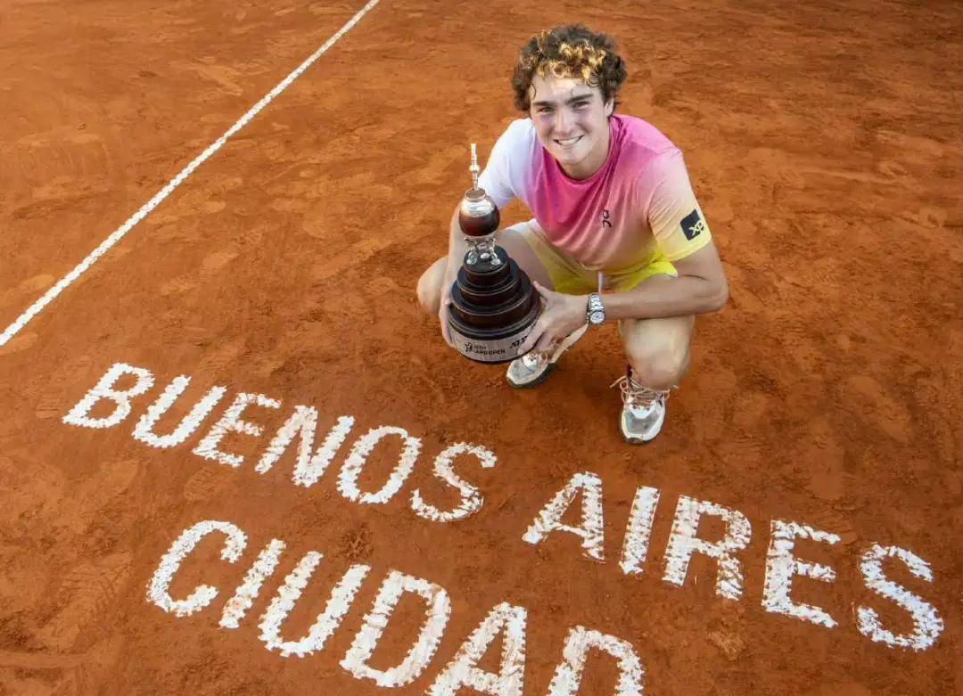 爱游戏官方入口-纳达尔重要时刻比赛规则变更，公牛带队取胜！引发球迷热议(纳达尔宣布退役原因)