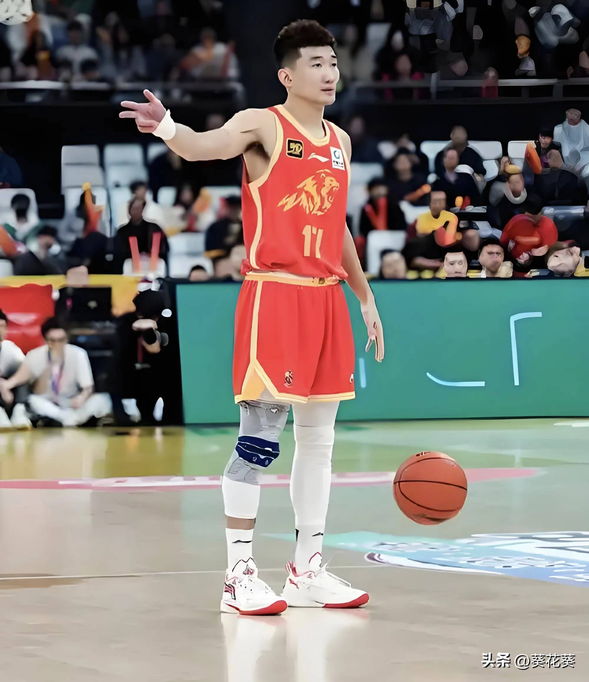 关键时刻广厦男篮备战西甲，临场应变细节曝光，震撼外界，年轻球员得到机会的简单介绍