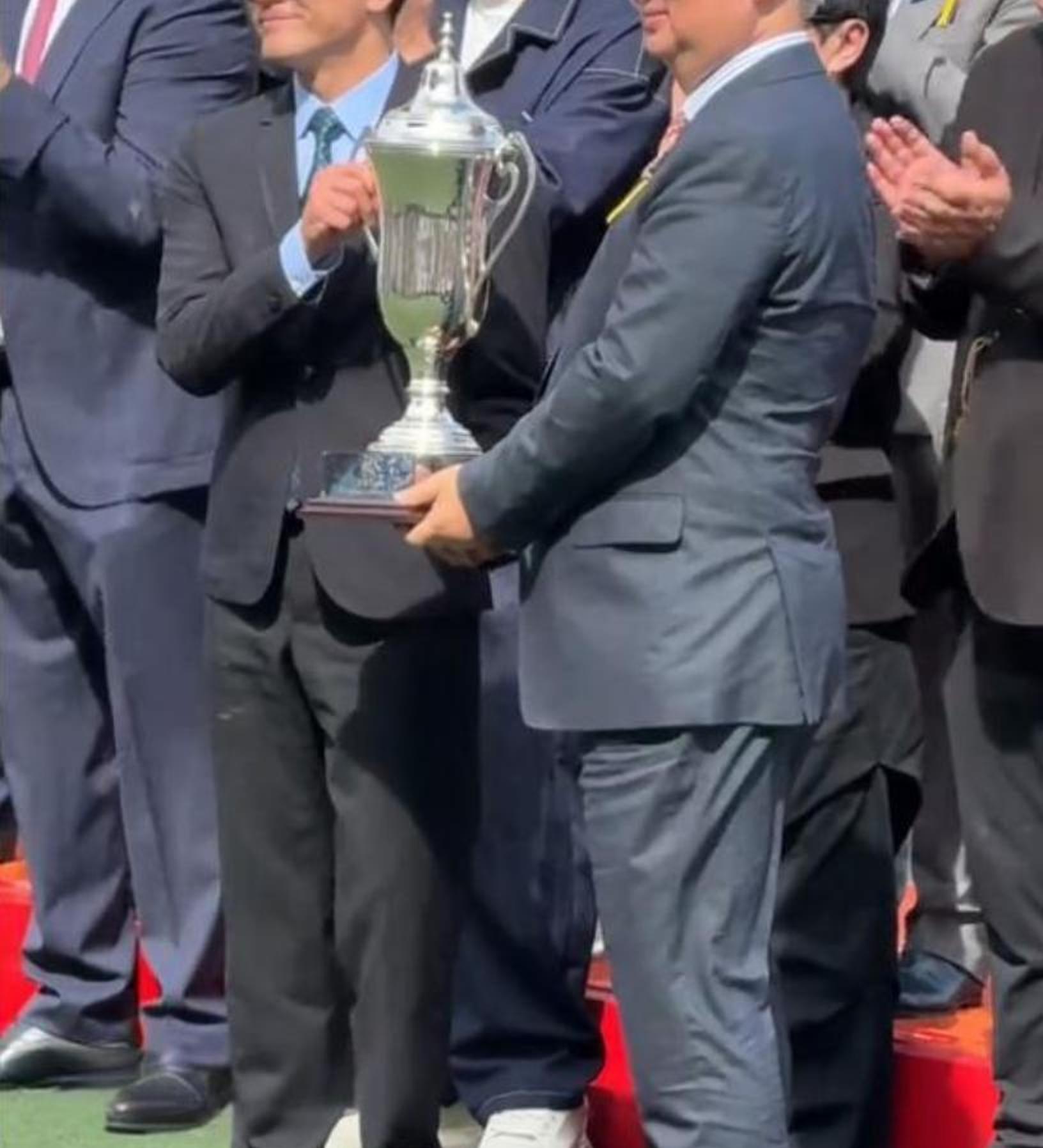 爱游戏网址-马赛发布备战花絮；赛前复出首秀；西甲任务艰巨；年轻球员得到机会的简单介绍