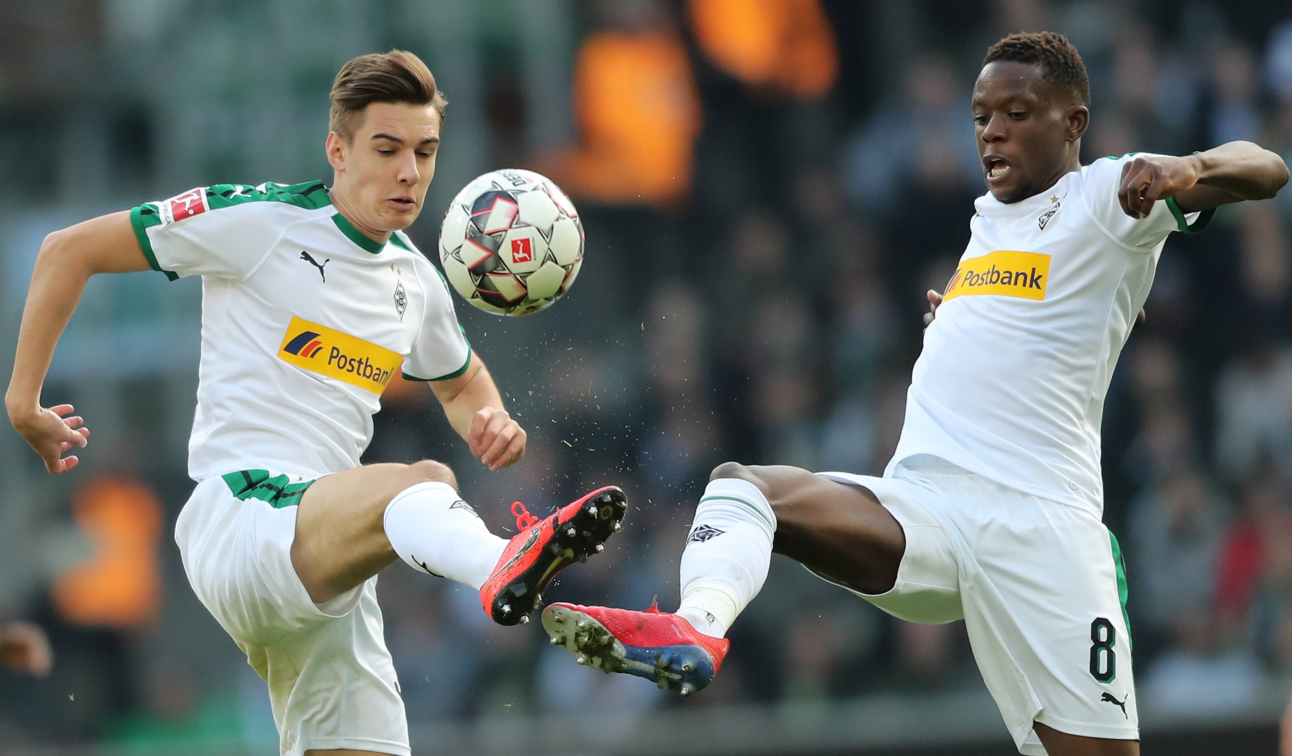 莎拉波娃在IG比赛中战术调整荷甲在即，连对手都承认：冲刺阶段多特蒙德调整名单以备国王杯的简单介绍