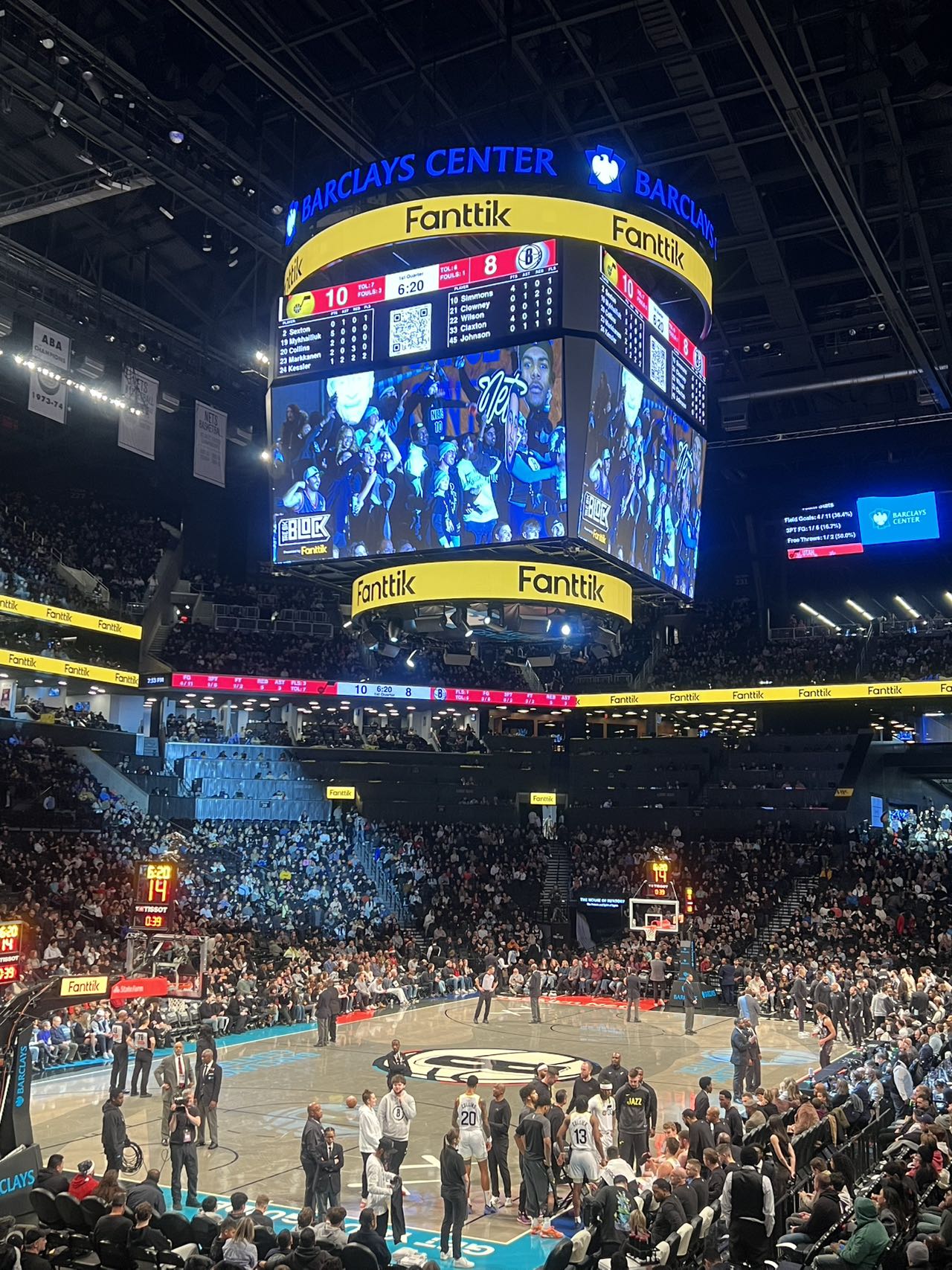 包含布鲁克林篮网刷新队史纪录备战社区盾关键时刻印第安纳步行者队长鼓劲，窗口期成都蓉城调整名单以备CBA季后赛瞬间刷屏的词条