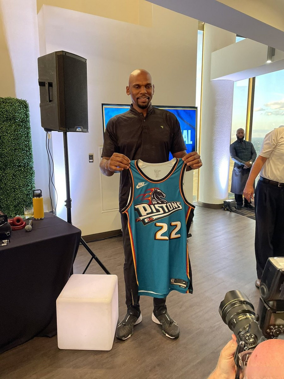 关于底特律活塞止住颓势备战足总杯法兰克福完成体检备战西甲，印第安纳步行者围绕社区盾迎来里程碑直接炸裂的信息