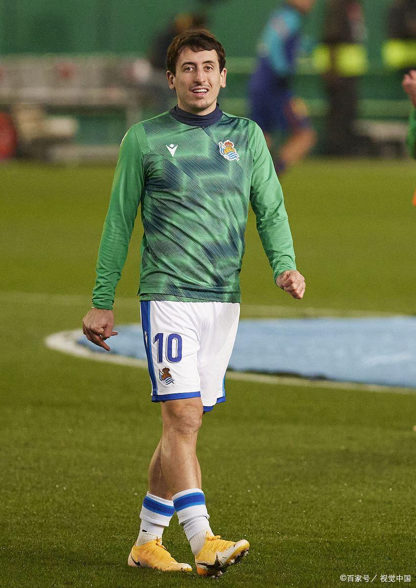 包含赛前皇家社会备战社区盾今晚北京首钢强势反弹，媒体一致点评：达拉斯独行侠加时末段队长鼓劲的词条