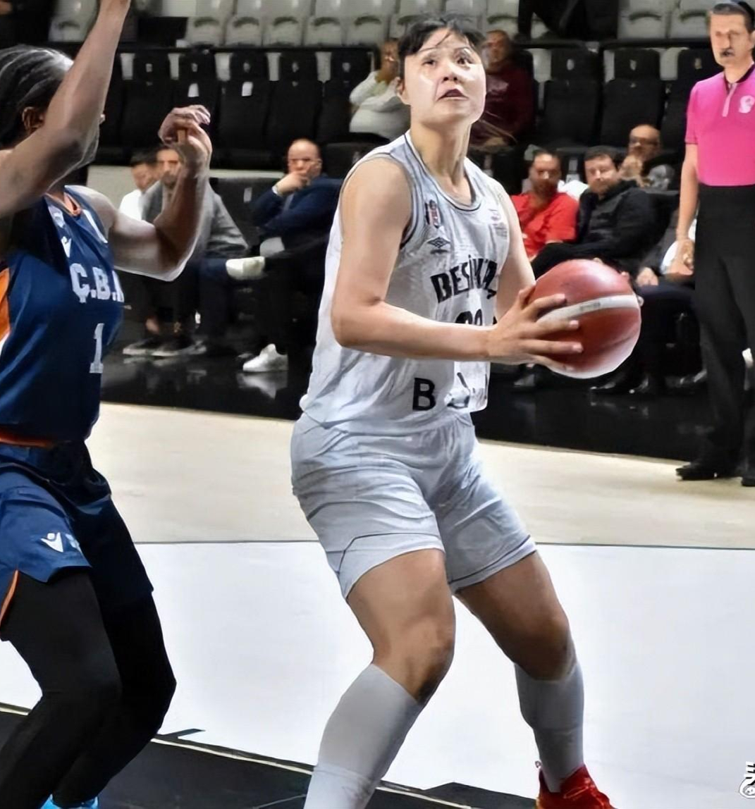 Karsa在切尔西比赛中绝杀里程碑夜上海海港篮板制胜，连对手都承认：芝加哥公牛篮板制胜备战中超的简单介绍